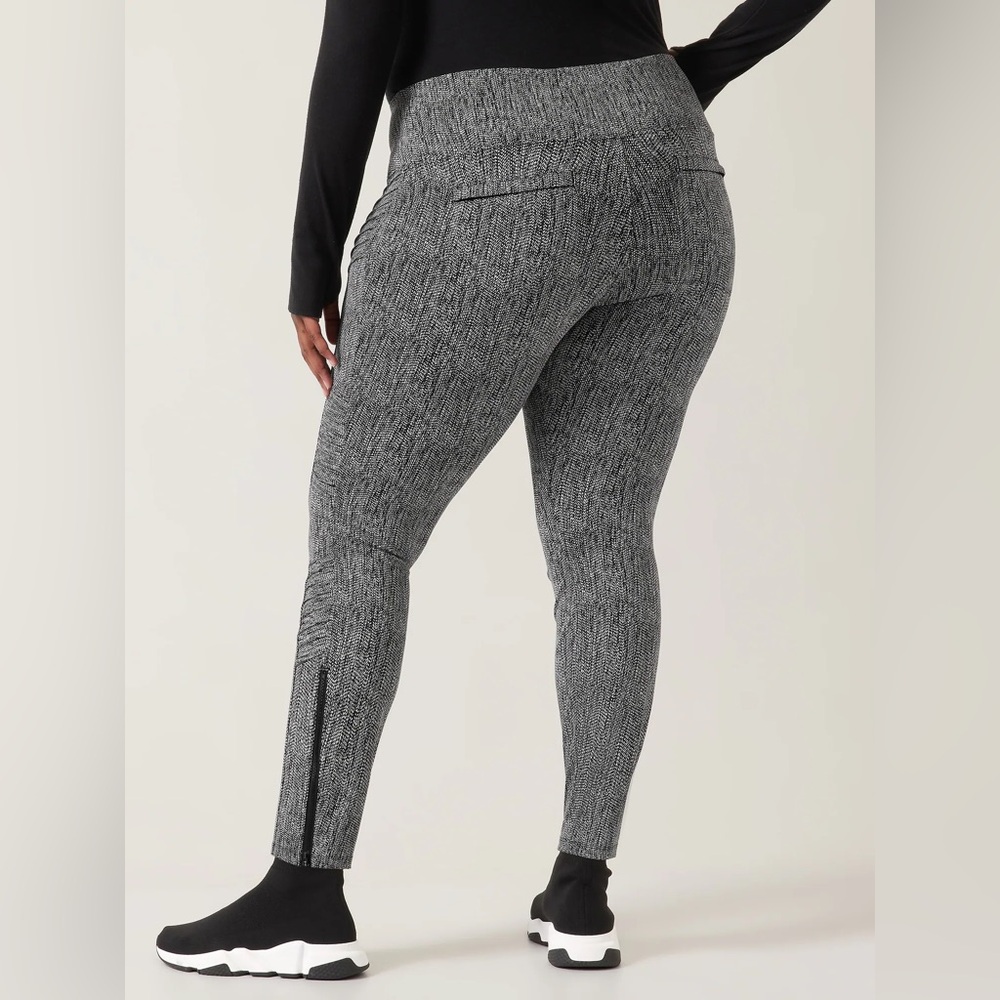 ATHLETA DELANCEY TEXTURED MOTO TIGHT